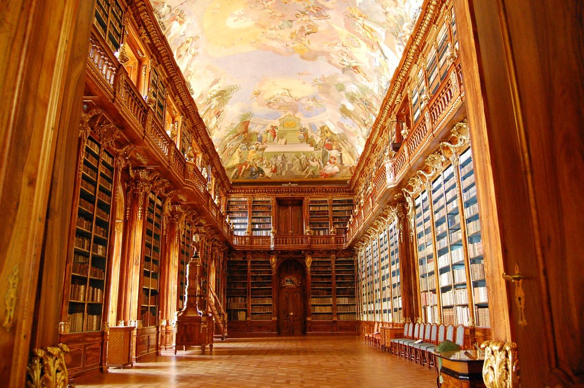 ストラホフ修道院図書館