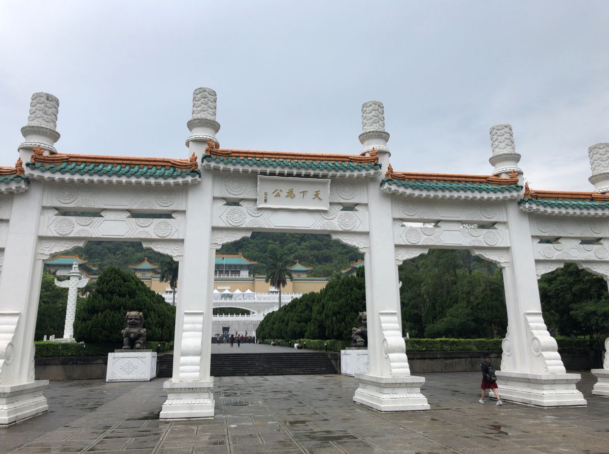 二日目は故宮博物院、九份など。噂には聞いていたけれど、GWの九份は交通規制...