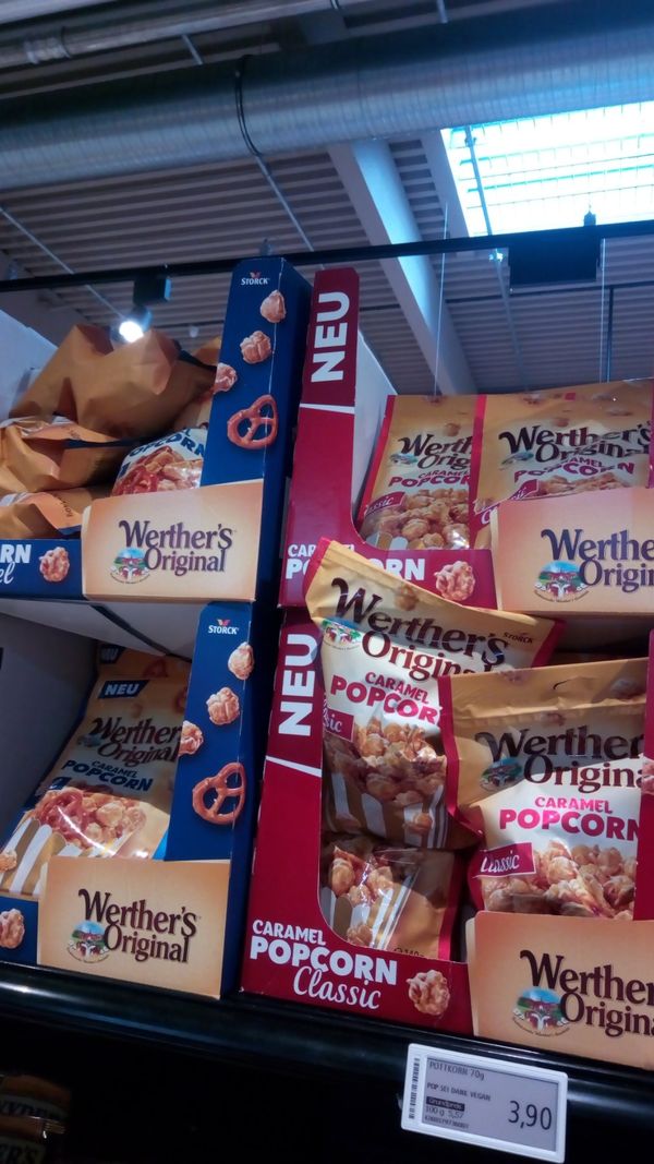 ドイツ・デュッセルドルフ「Happy Birthdayな旅」の写真：お目当てはコレ！このポップコーンが大好き...