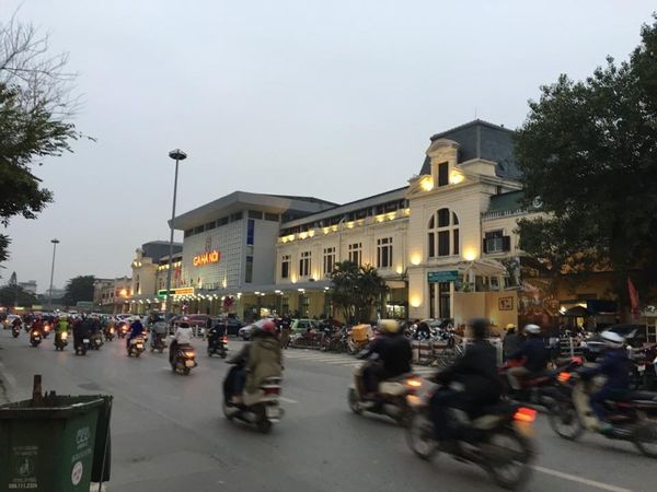 ベトナム・ホーチミン「ホーチミン ハロン湾  姪と息子と」の写真