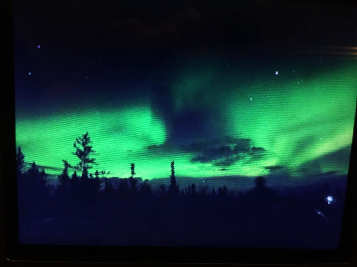 イエローナイフのオーロラとナイアガラの滝