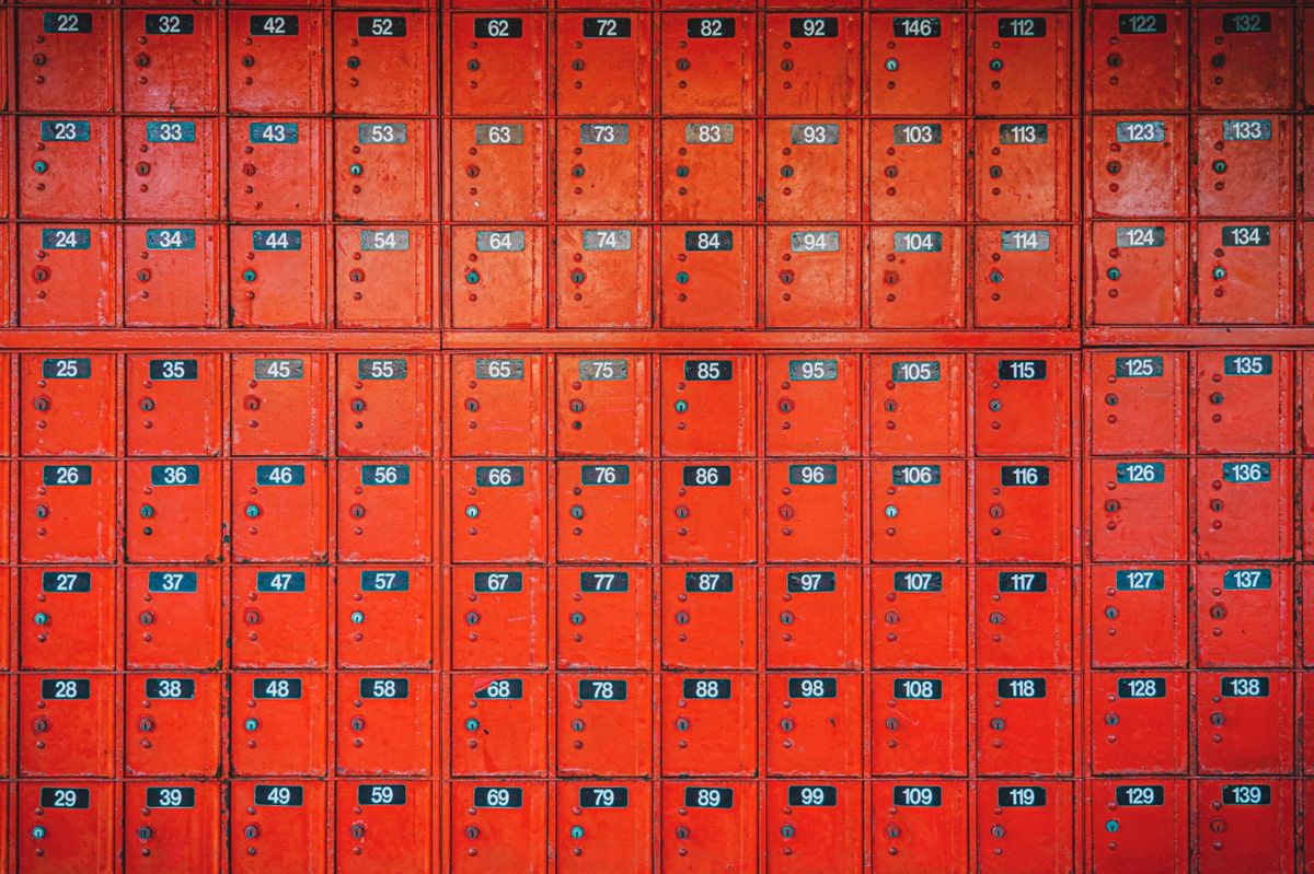 カフィアの町についた。

町はには小さなビーチと小さな船着場があった。...