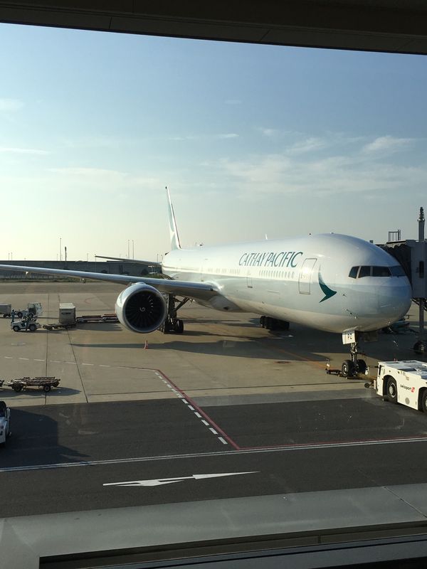 ベトナム・ハノイ「本当の戦争の話をしよう」の写真：キャセイで香港経由が安かったので。

P...