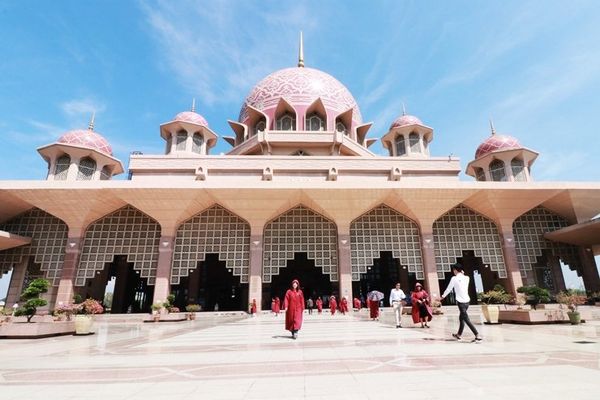 マレーシア・クアラルンプール「マレーシア　メガファムトリップ」の写真：マレーシアの首都クアラルンプールから南へ...