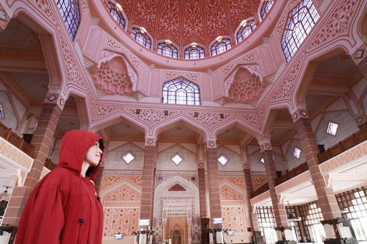 マレーシアの首都クアラルンプールから南へ車で40分ほどの場所にある行政都市...