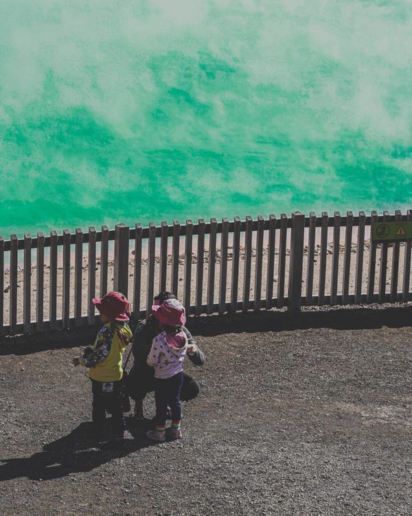 ニュージーランド・ワイトモ「ニュージーランド レンタカーで行き当たりばったりの旅」の写真：‪ワイオタプはこのシャンパンプールとデビ...