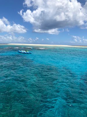 最高の天気でしたっ！
那覇から20分で行ける無人島のクエフ島。
滞在時間３...