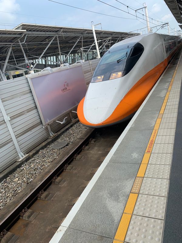 台湾・台南、台北「台南、台北」の写真：新幹線で台北へ