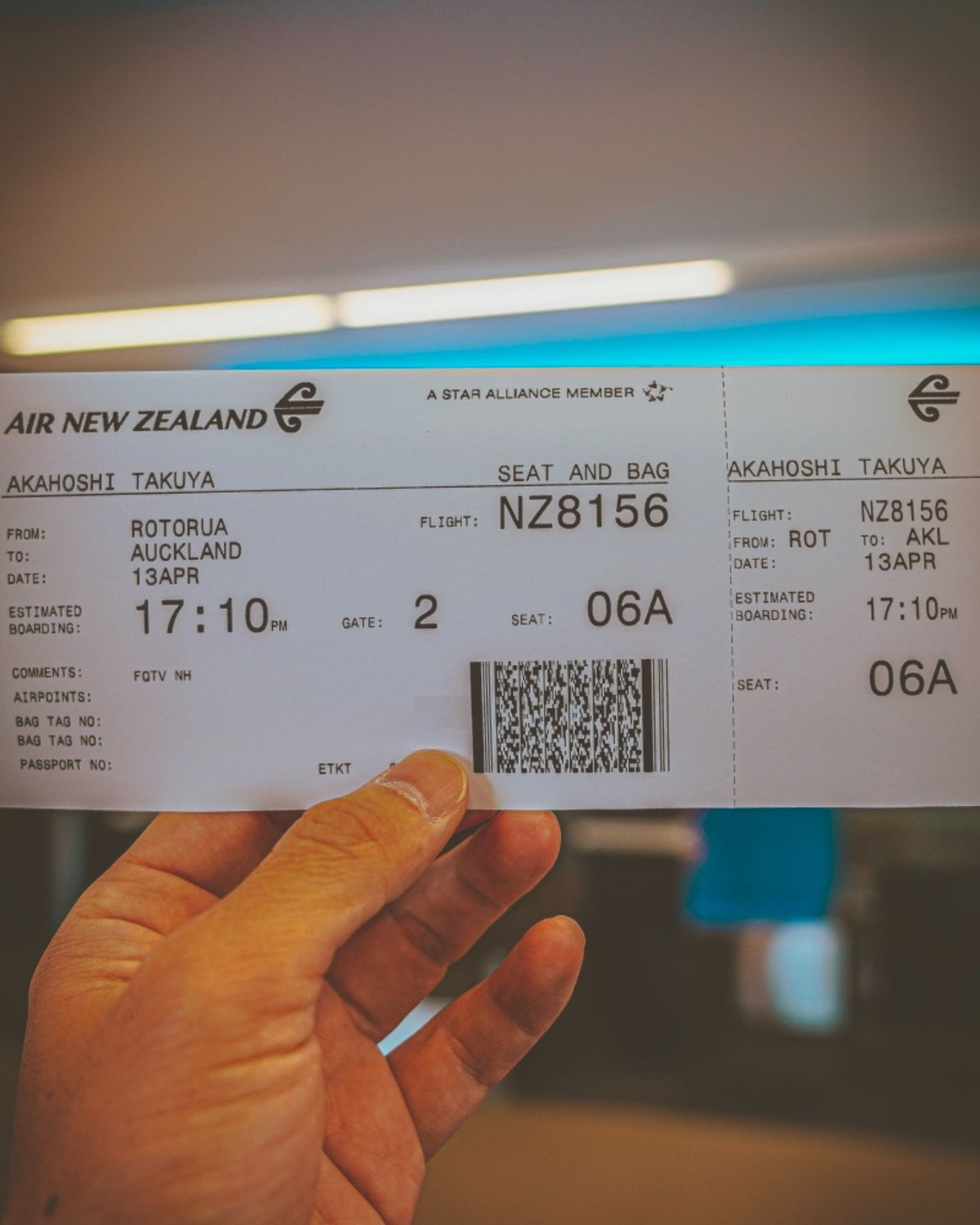 ‪ロトルア空港はロトルアの市内から車でたったの10分程度だ。 

ここで、...