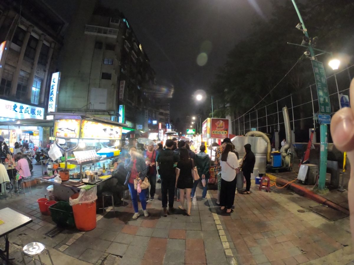 1日目
三井アウトレットパーク
台北駅(ホテル)
二二八平和公園
西門町
...