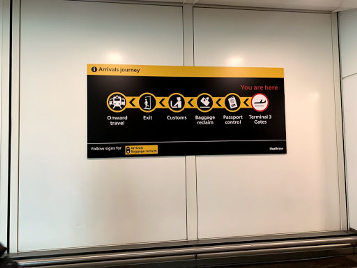 ヘルシンキから約3時間ほどでイギリスのヒースロー空港へ到着しました。
ヒ...