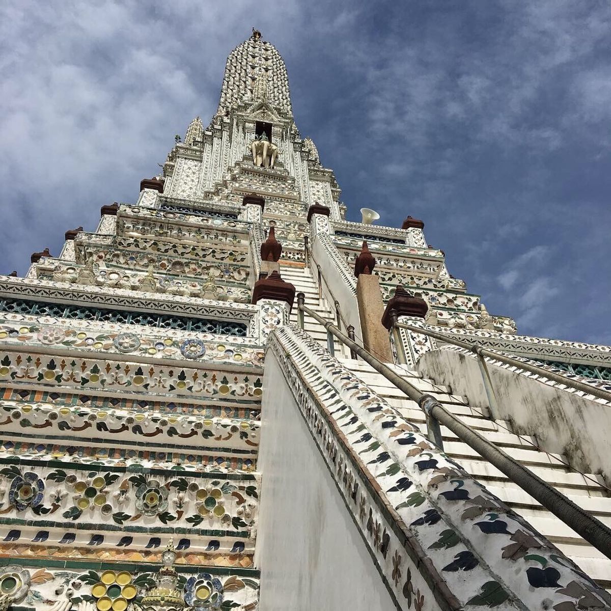 6日間のタイ旅行🇹🇭
タイはこれで3回目
何度行っても楽しい！美味しい！
...