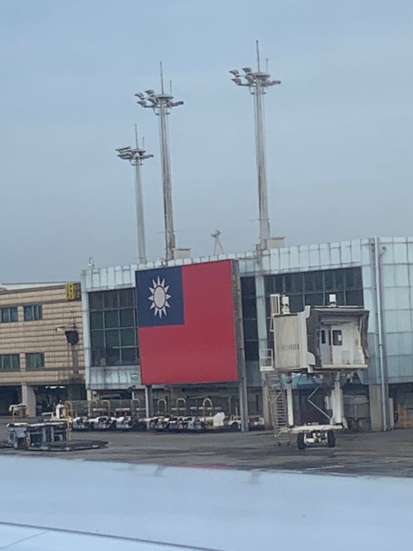 台湾・台北「台湾の友人を尋ねて」の写真：帰りの機内。
今度は早めの夕食として機...
