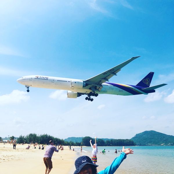 タイ・プーケット「puhket プーケット子連れ旅」の写真：旅の目的の一つ。ナイヤンビーチで着陸する...