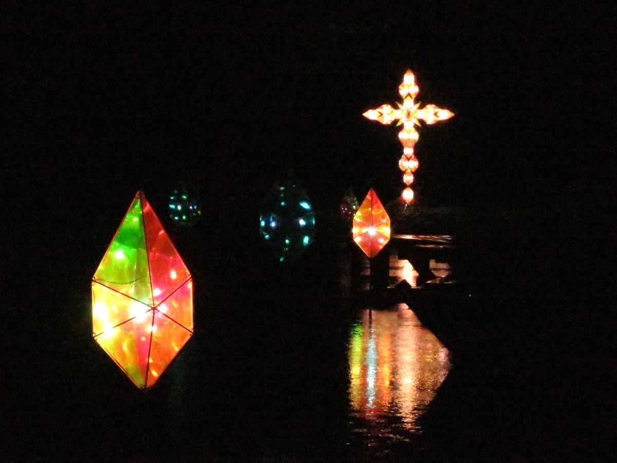 岩手県「宮沢賢治童話村」ここのMirror bowler作品を見るためだけ...