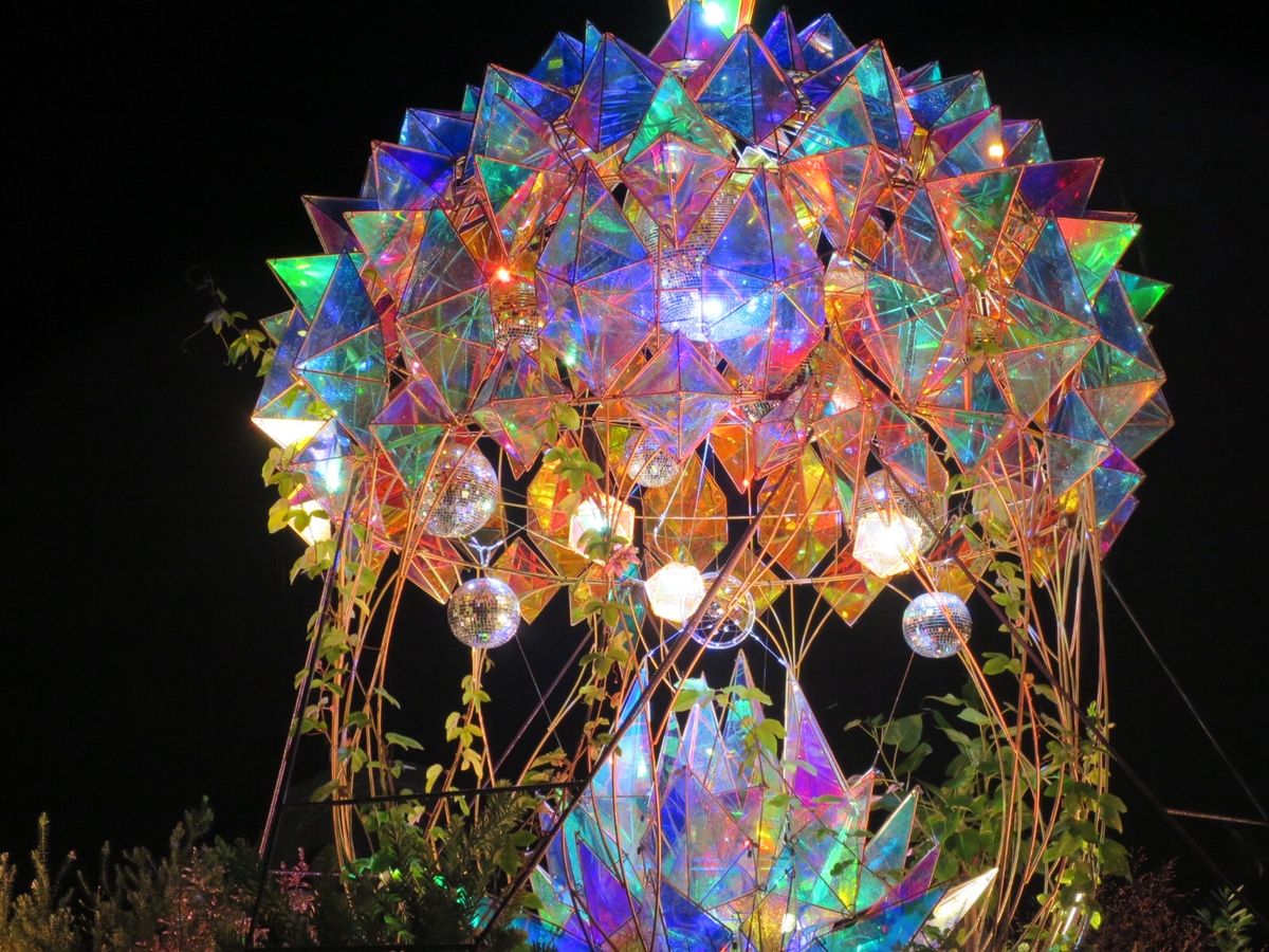 岩手県「宮沢賢治童話村」ここのMirror bowler作品を見るためだけ...