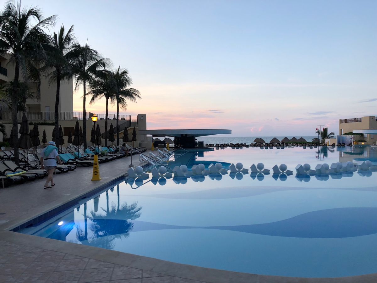 The Royal Sands & Spa 
オールインクルーシブ の中で...