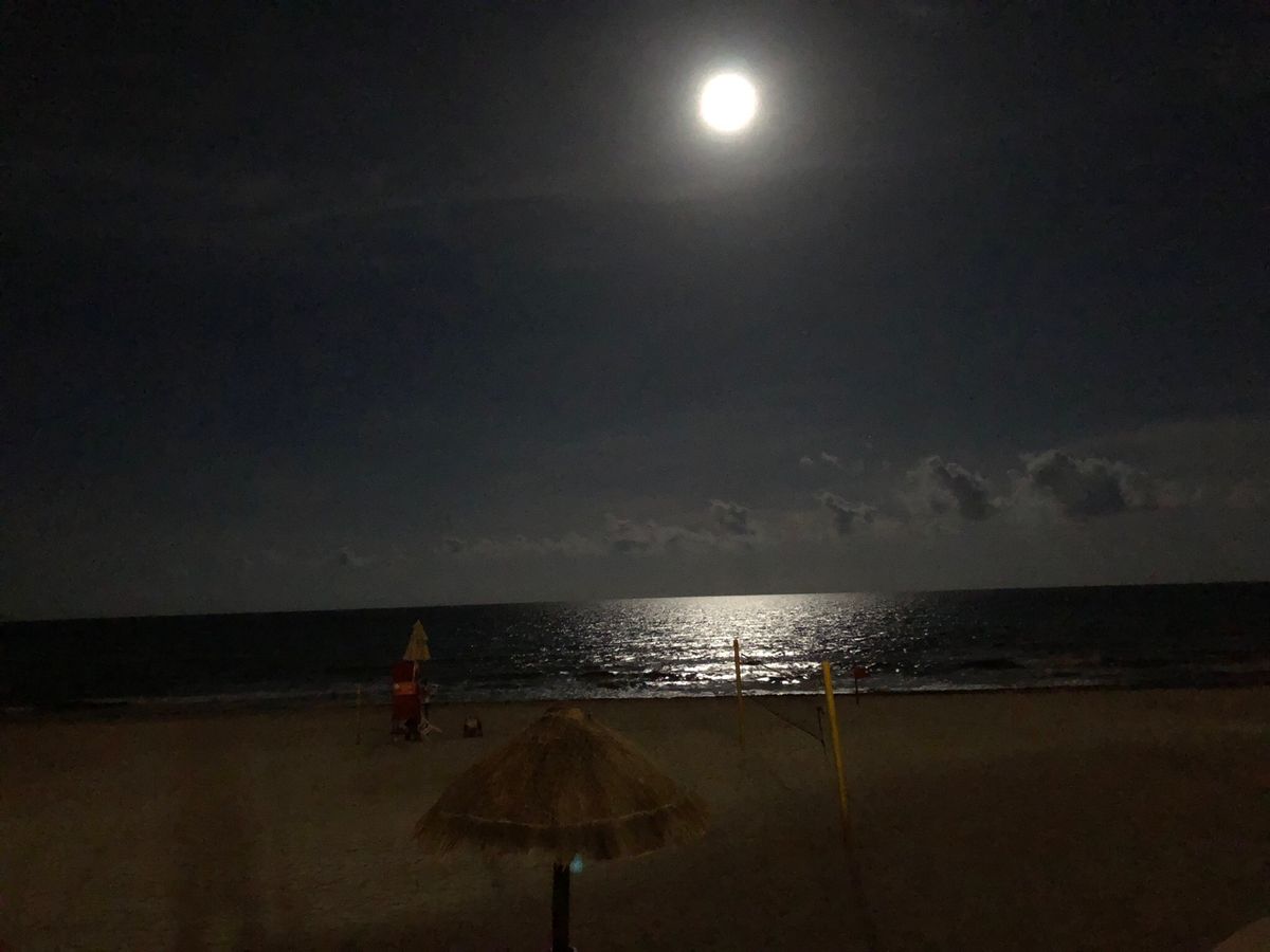 カンクンは空が美しい
朝も昼も夜も空が美しい