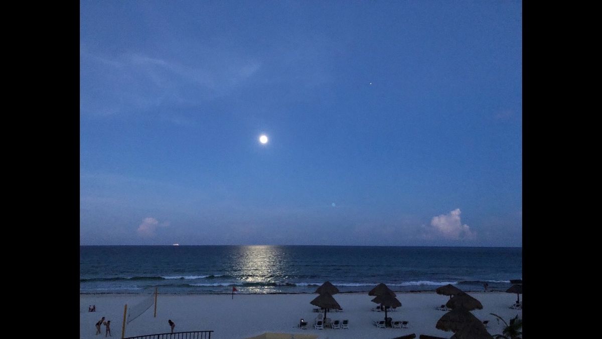 カンクンは空が美しい
朝も昼も夜も空が美しい