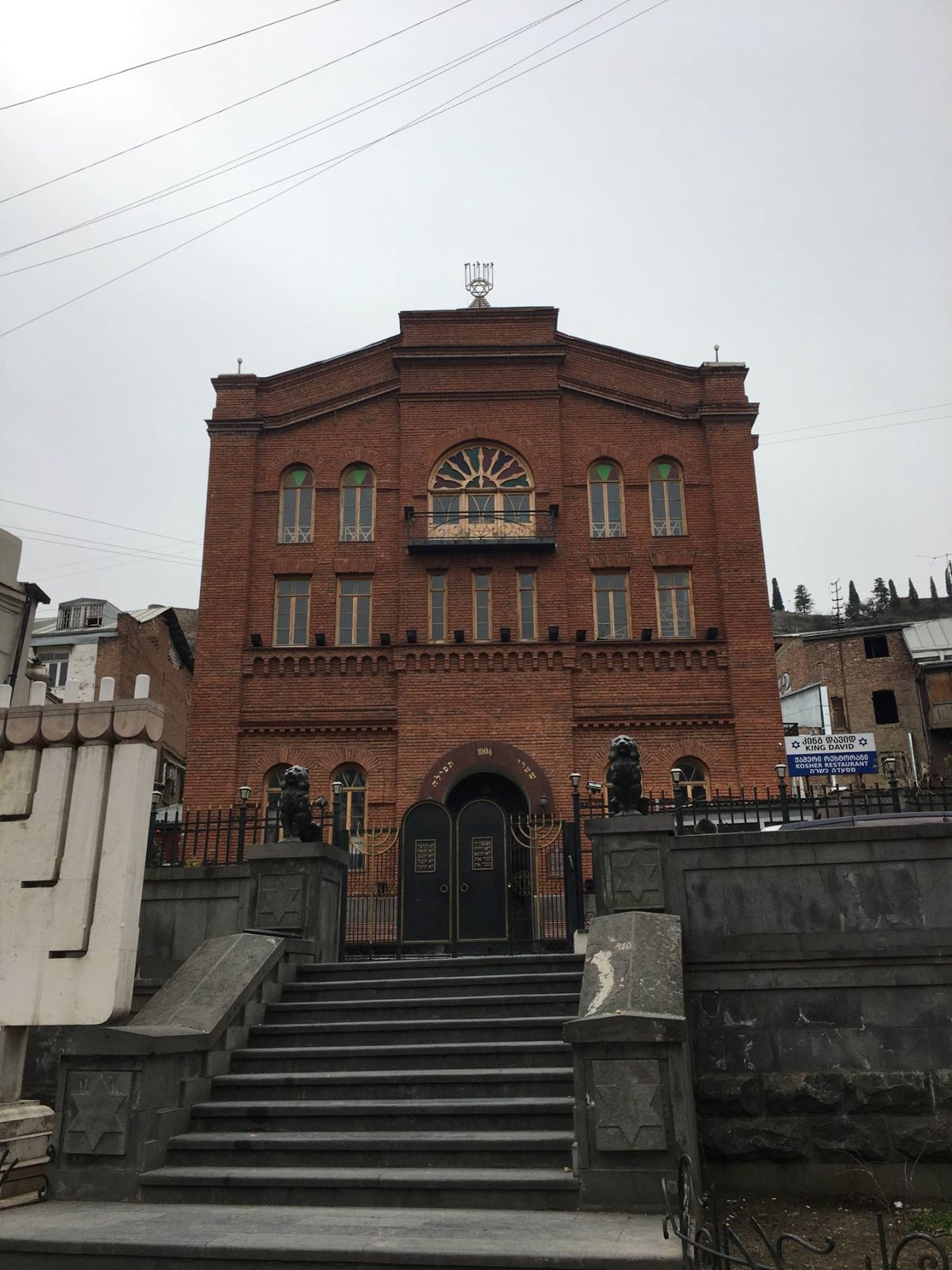 街歩き。ジョージアといえばチュルチルヘラ！しかしどうみても「いつからぶら下...