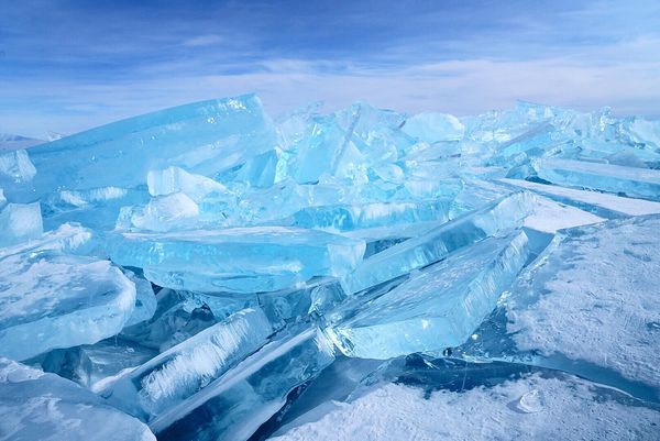 ロシア連邦・イルクーツク「ロシア 冬のバイカル湖」の写真