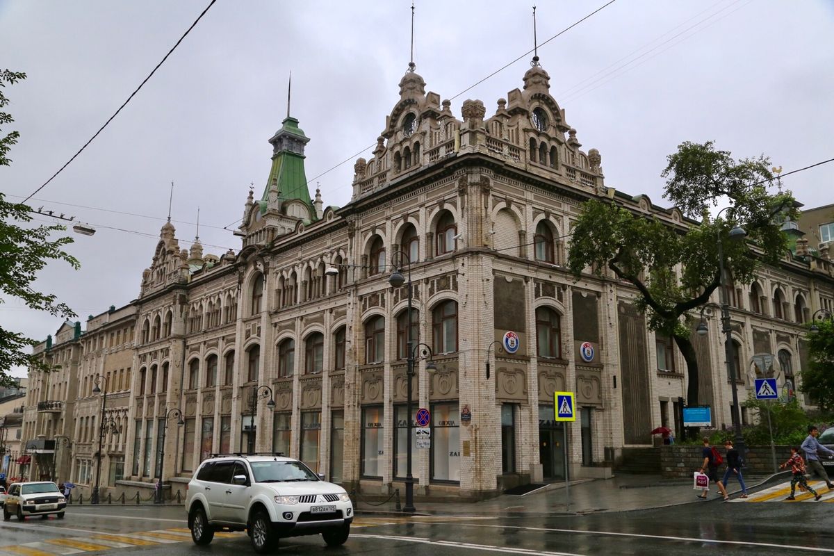 「日本に一番近いヨーロッパ」と呼ばれるウラジオストク。街には欧風の建築が並...