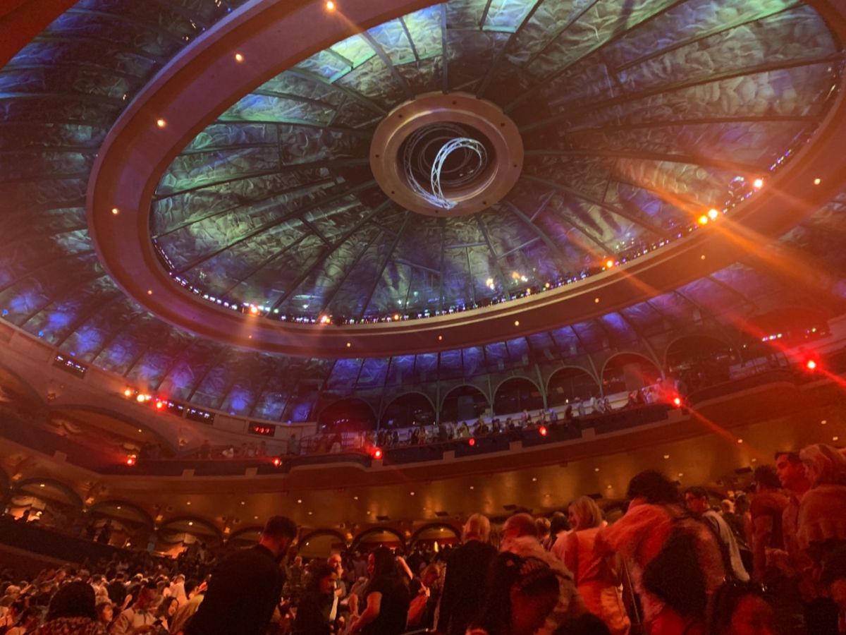 シルクドソレイユ「O（オー）」見てきました。どこの席がいいのかよく分からず...