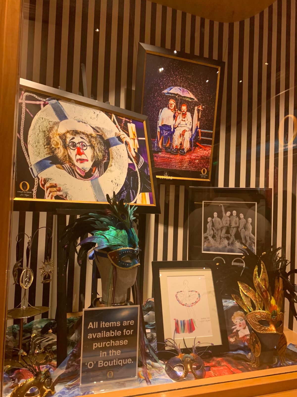 シルクドソレイユ「O（オー）」見てきました。どこの席がいいのかよく分からず...