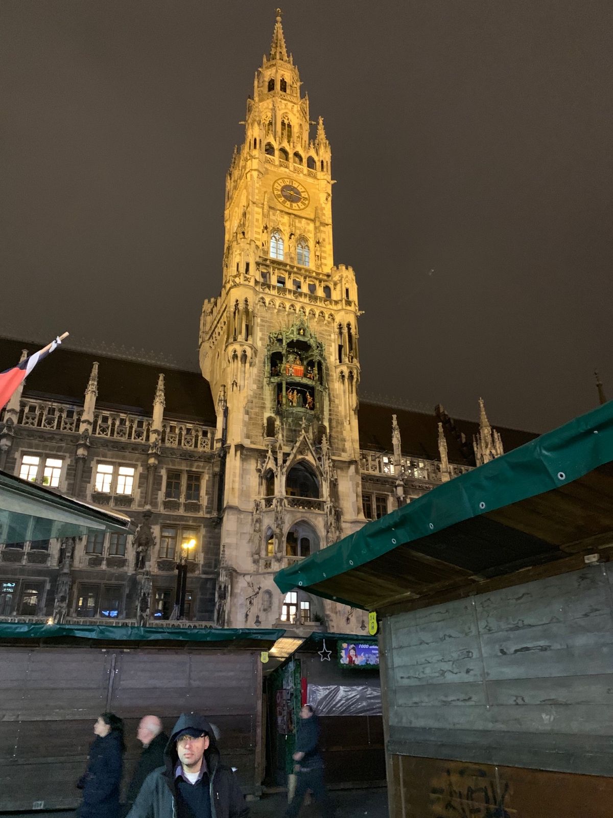 ミュンヘンの街並み、中央駅、アルトピナコテーク(美術館) 
何度目か数えき...