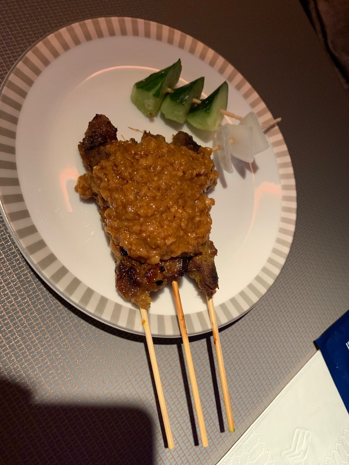 シンガポール航空 ビジネスクラス ロス 食事 その1