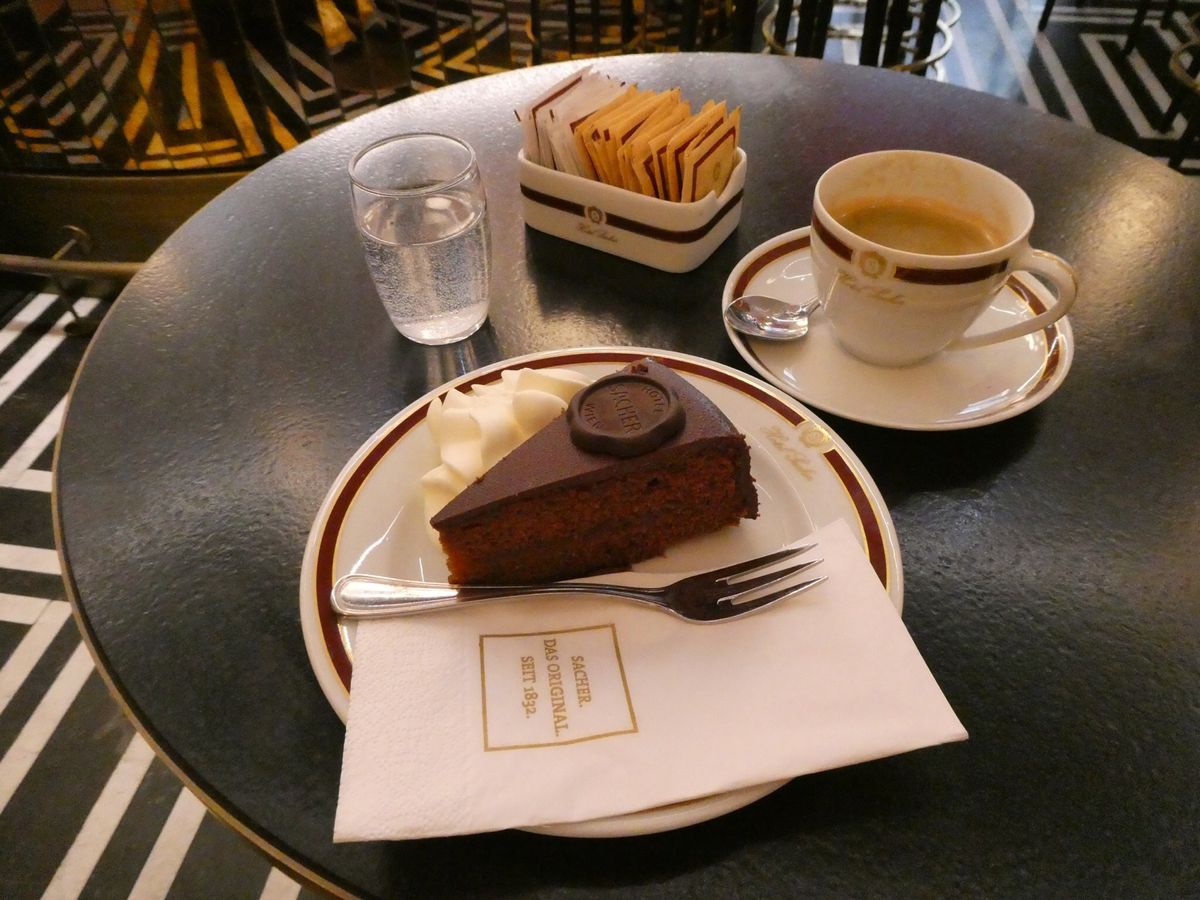 宮殿制覇
シュニッツェル
黄金の間演奏会
ザッハトルテ
the ウィーン！！