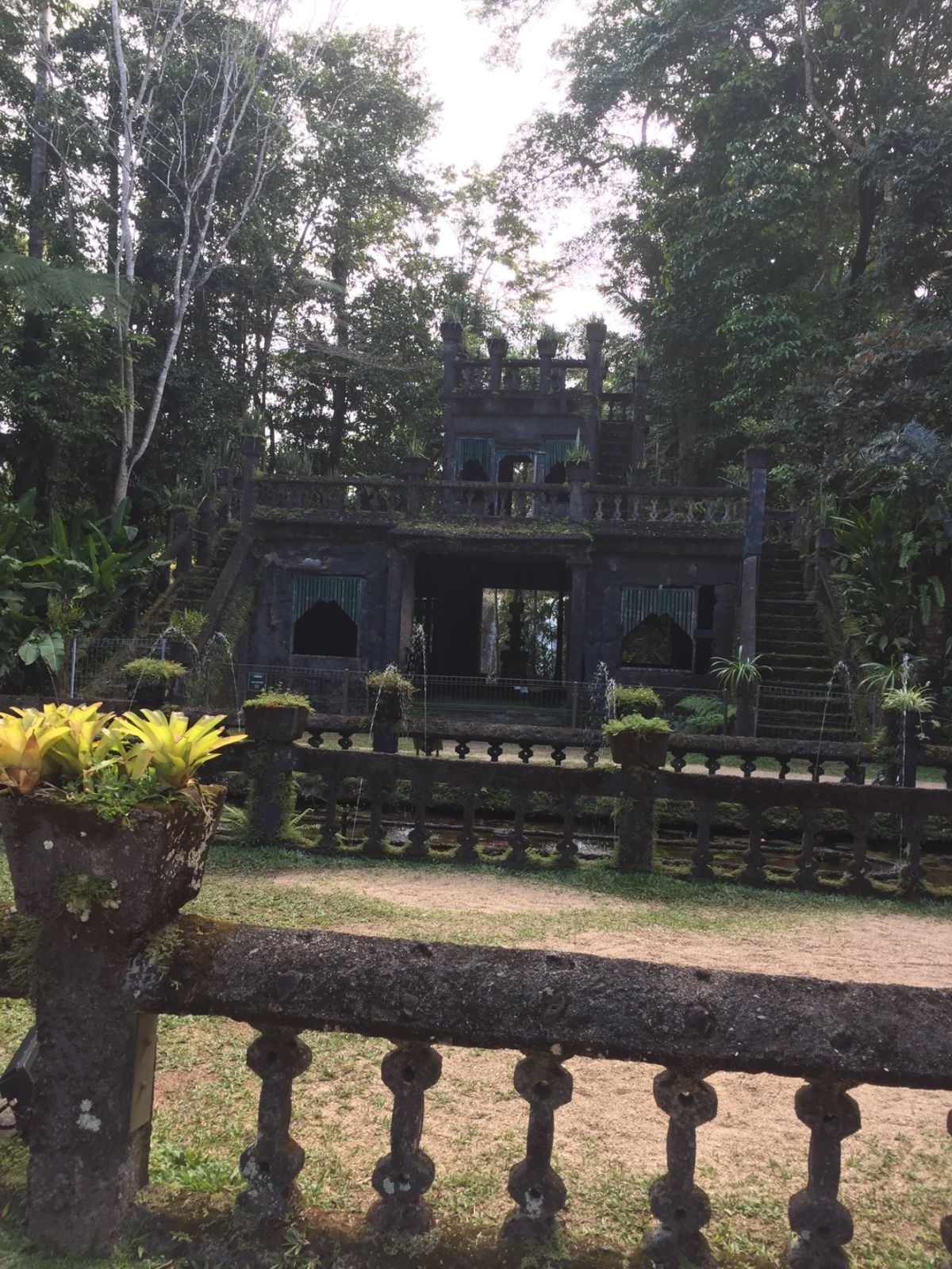 ✨ケアンズ ひとり旅✨
心に残るシーンの1番は
携帯紛失で警察署に入った瞬...