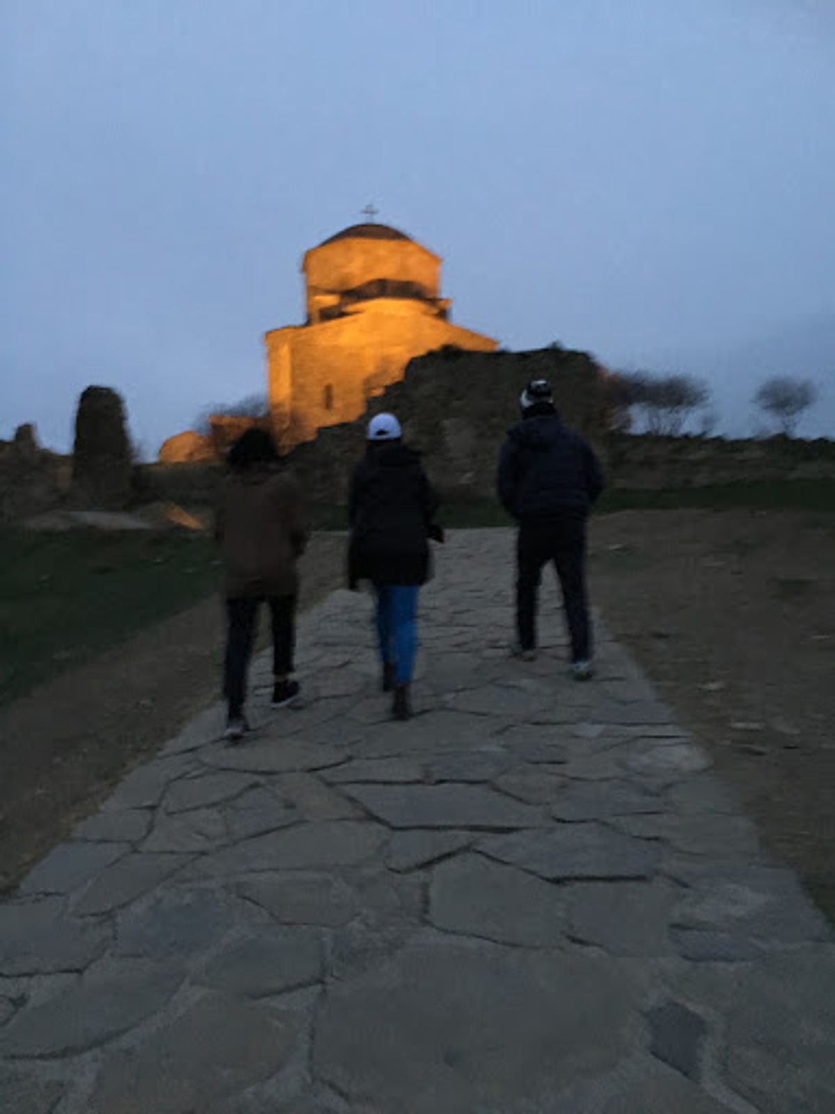 Mtakheta。2色の川が交わるところ。教会はJvari Monaste...