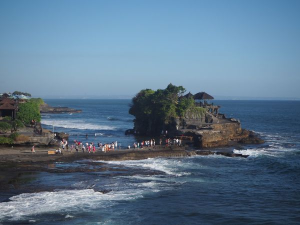 インドネシア・バリ島「2019インドネシア バリ島〜沐浴体験〜」の写真：タナロット寺院&amp;夕日

マイナスイオン
...