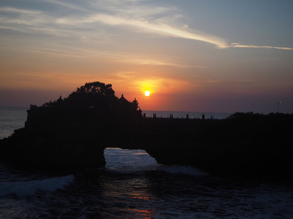 タナロット寺院&夕日

マイナスイオン

ゴアガジャ遺跡