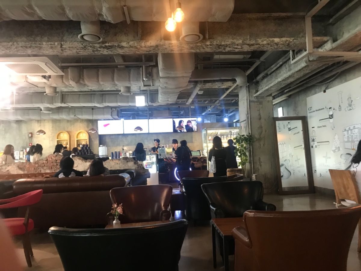 C27 弘大店
チーズケーキ好きにはたまらないお店♡
種類がありすぎて何に...