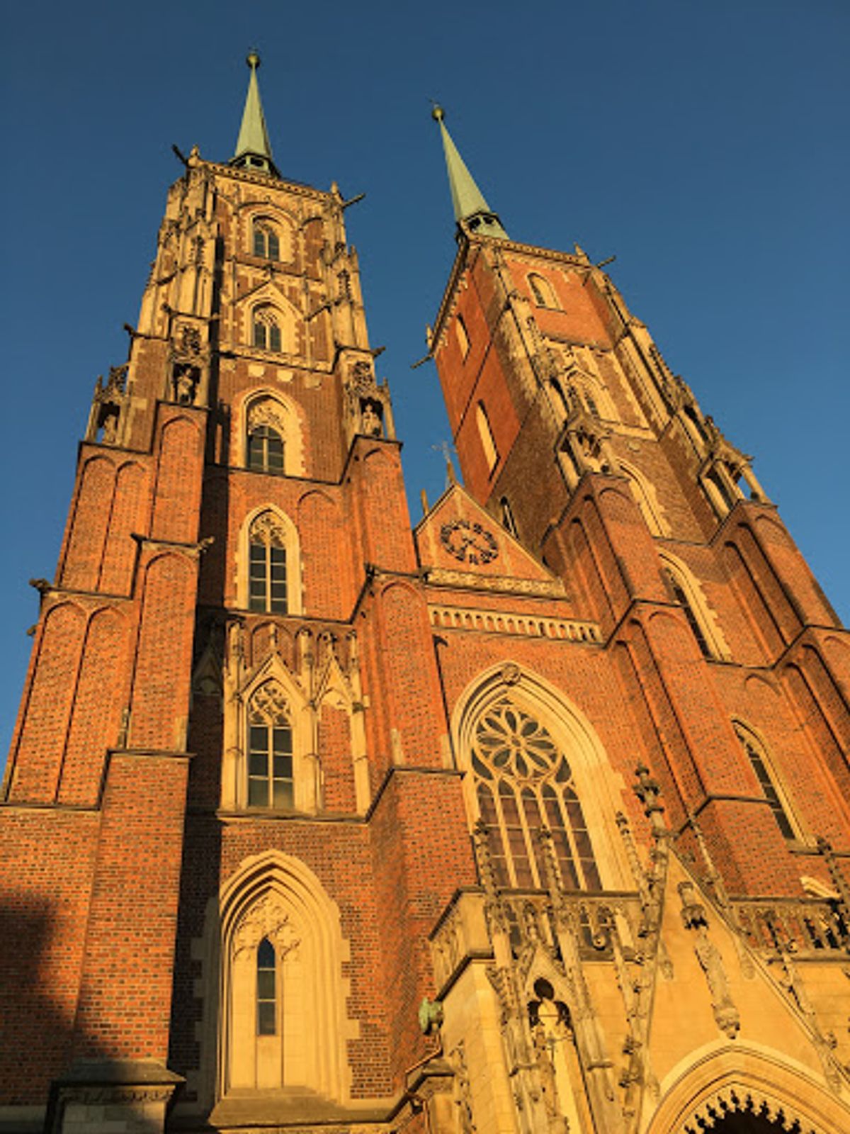 夕映えが美しい、Wrocławの街並み。