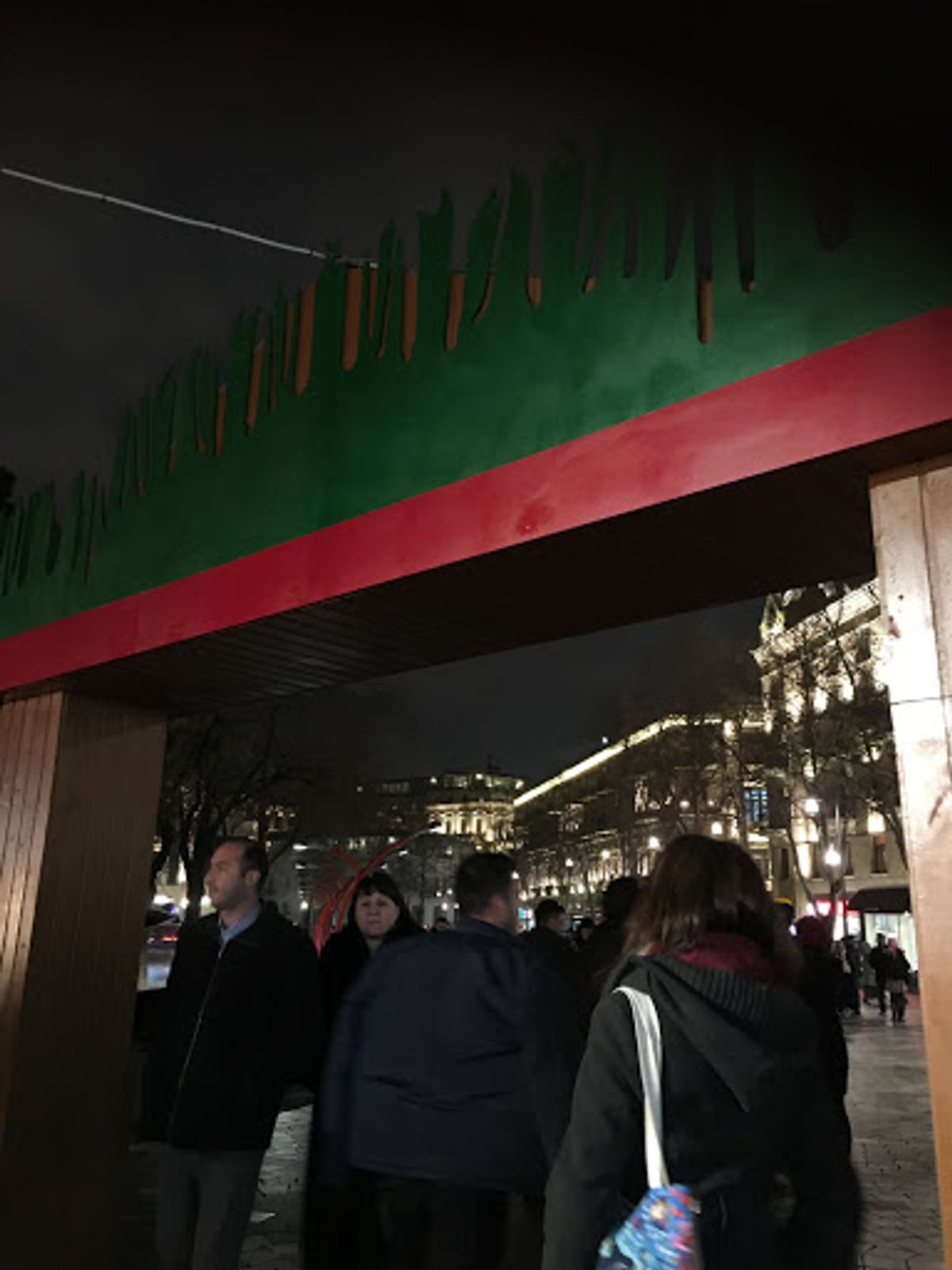 街中のNovruzの様子。結構寒かった。