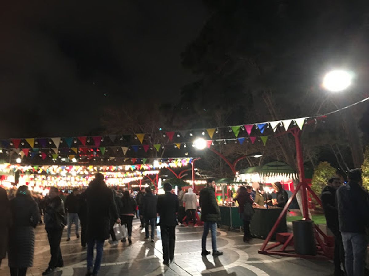 街中のNovruzの様子。結構寒かった。