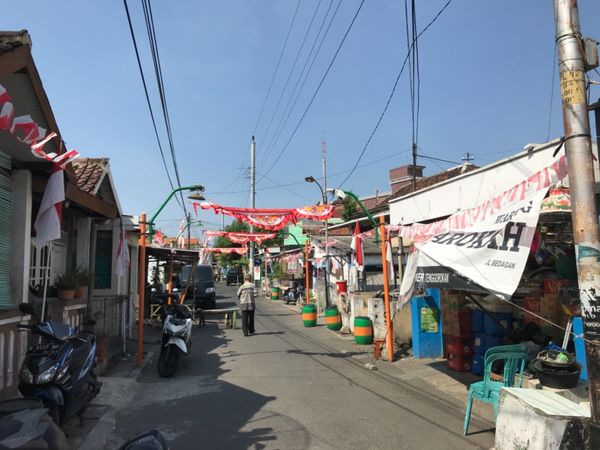 インドネシア・ジョグジャカルタ「インドネシア(2019.8.10～17)」の写真：①適当に歩き回って入ってしまった路地裏の...