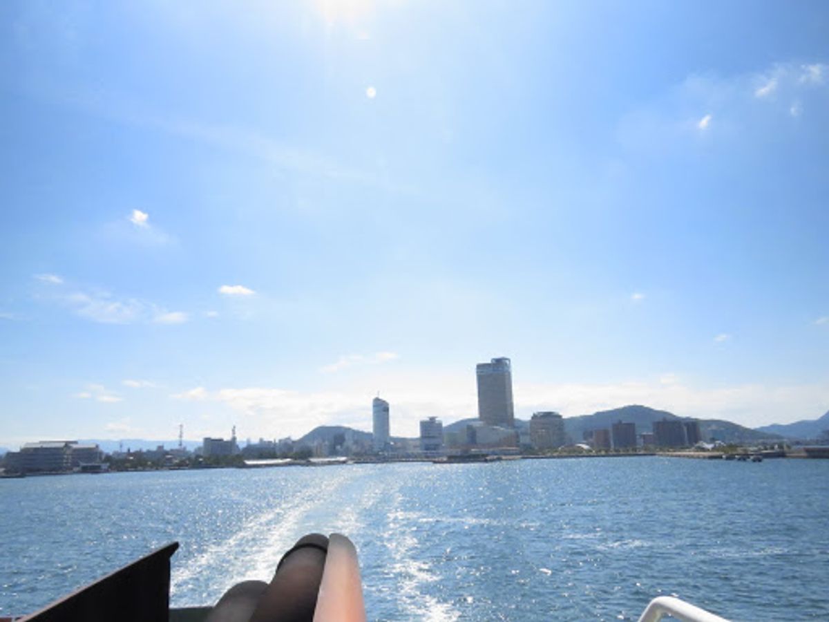 高松から直島へ。そしてカボチャのお出迎え！