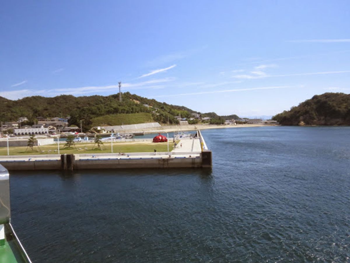 高松から直島へ。そしてカボチャのお出迎え！