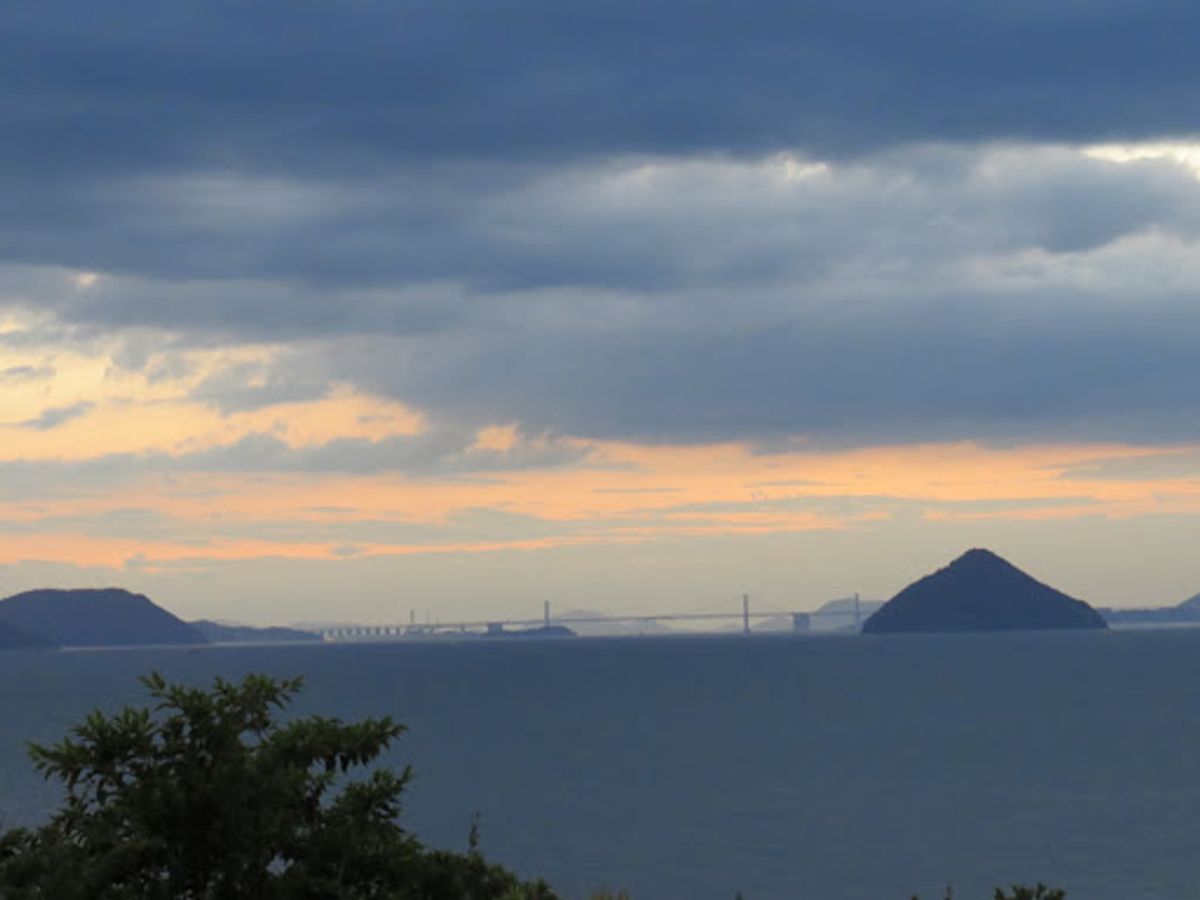 泊まったホテル内にあるアート作品。違和感なく自然の中に溶け込んでいる。でも...