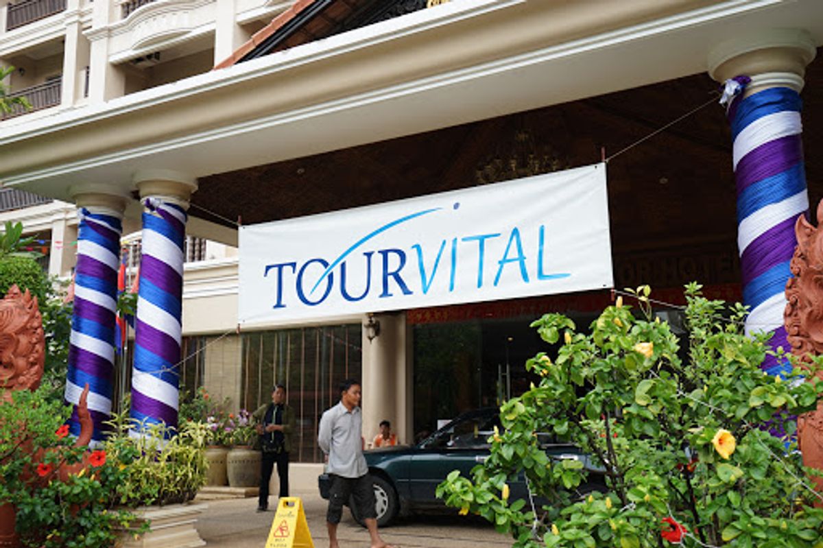 空港から20分ほどでホテルに到着。ホテルは

「ホテル ソマデヴィ アンコ...