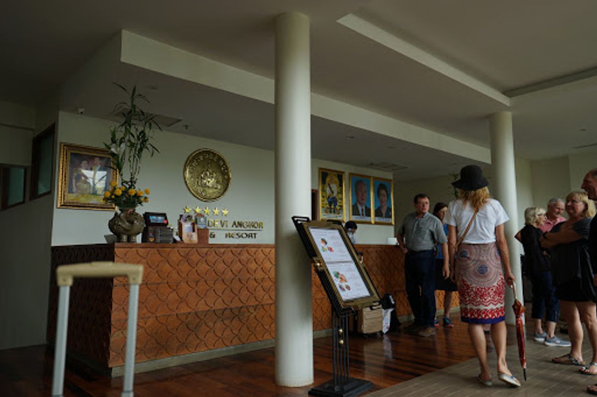 空港から20分ほどでホテルに到着。ホテルは

「ホテル ソマデヴィ アンコ...