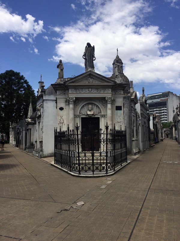 アルゼンチン・ブエアイレス「Buenos Aires」の写真：レコレータ墓地