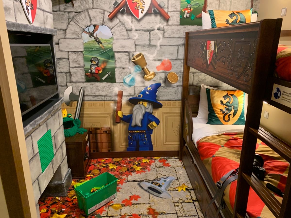 レゴランドホテルの部屋、予想以上に良い！

子供部屋が二つある。一つは2段...