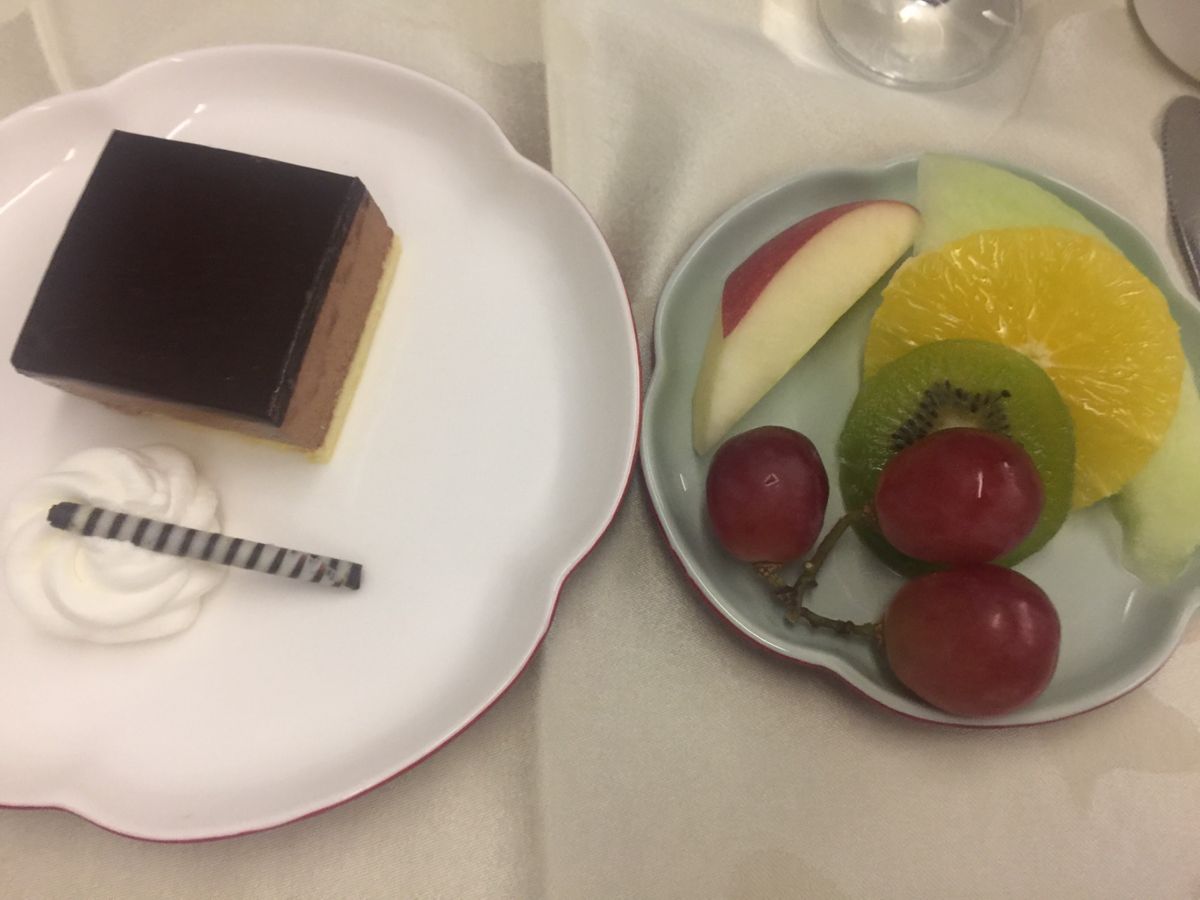 一旦台北に移動。
機内食美味しいんだけど…もうお腹いっぱいw