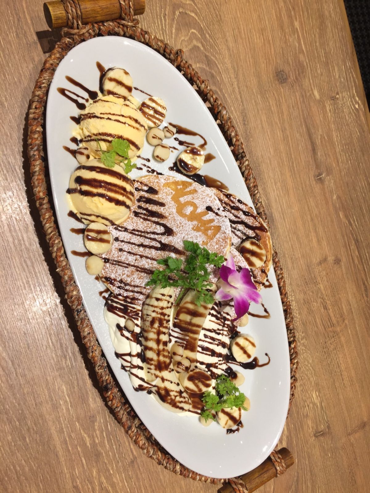 遊ぶ前の腹ごしらえ。久しぶりにパンケーキ食べたなw