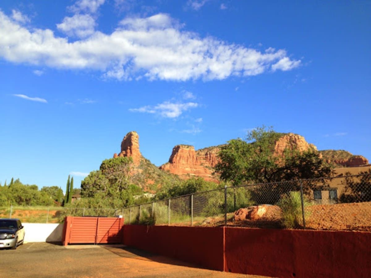 モニュメントバレー
アンテロープキャニオン
グランドキャニオン
ベルロック